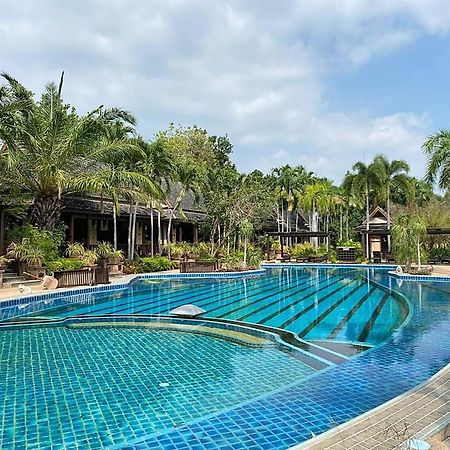 נה ג'ומטיין Botany Beach Resort Pattaya מראה חיצוני תמונה