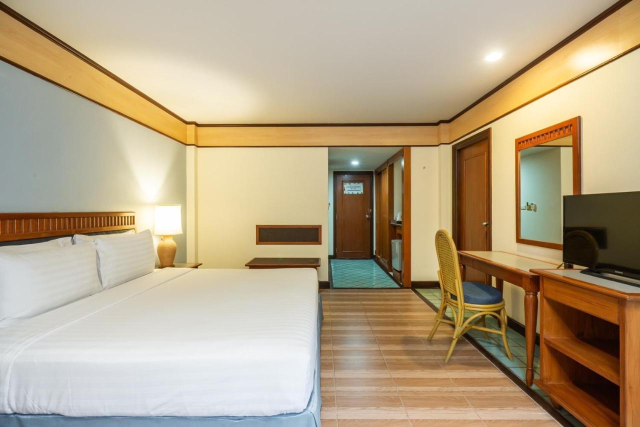 נה ג'ומטיין Botany Beach Resort Pattaya מראה חיצוני תמונה
